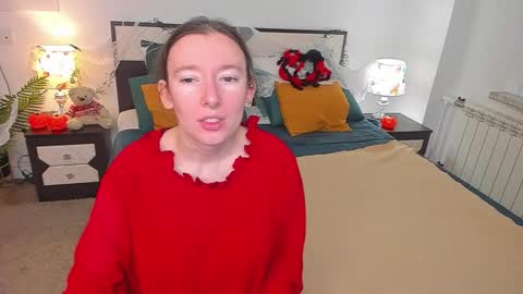 Snapshot of catherinewalls chatting on November 2, 8:06 am Catrin online show from November 2, 8:06 am