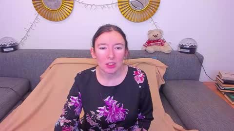 Snapshot of catherinewalls chatting on November 20, 8:25 am Catrin online show from November 20, 8:25 am