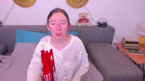 Snapshot of catherinewalls chatting on November 24, 10:53 pm Catrin online show from November 24, 10:53 pm