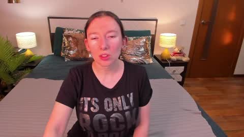 Catrin online show from June 6, 1:54 am