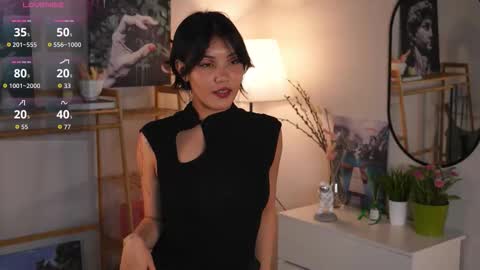 Lee online show from September 22, 4:09 pm