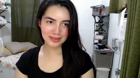Snapshot of cathy_lyn chatting on May 27, 8:33 am cathy_lyn online show from May 27, 8:33 am
