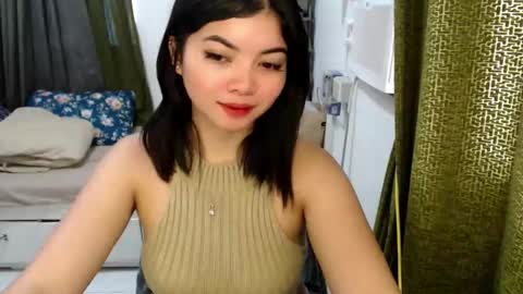 Snapshot of cathy_lyn chatting on June 5, 12:28 am cathy_lyn online show from June 5, 12:28 am