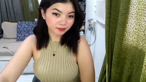 Snapshot of cathy_lyn chatting on June 22, 7:16 am cathy_lyn online show from June 22, 7:16 am