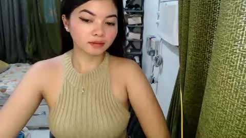 Snapshot of cathy_lyn chatting on July 15, 11:10 pm cathy_lyn online show from July 15, 11:10 pm