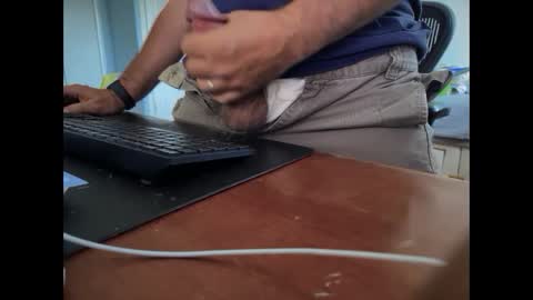 Snapshot of catmandoo21001 chatting on September 19, 9:15 pm catmandoo21001 online show from September 19, 9:15 pm