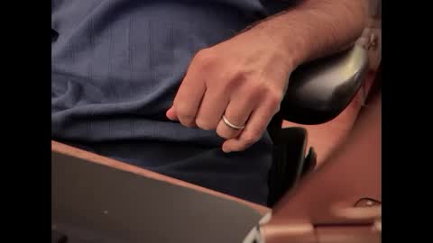 Snapshot of catmandoo21001 chatting on October 17, 2:48 am catmandoo21001 online show from October 17, 2:48 am