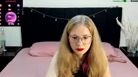 CatmintLush online show from July 8, 11:42 pm
