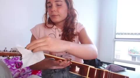 Snapshot of catnessa_ chatting on February 19, 9:36 pm Catalina Restrepo online show from February 19, 9:36 pm