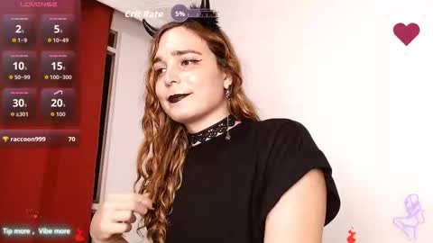 Snapshot of catnessa_ chatting on November 1, 1:18 am Catalina Restrepo online show from November 1, 1:18 am