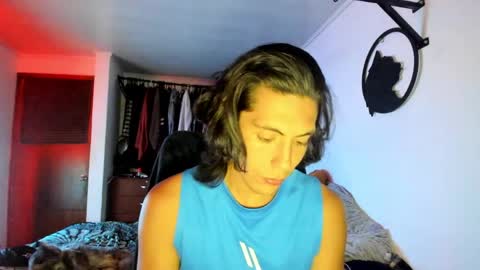 catnuaa online show from May 16, 3:47 am