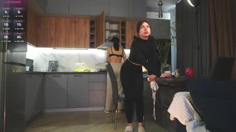 Snapshot of catolinanight chatting on November 15, 6:00 am catolinanight online show from November 15, 6:00 am