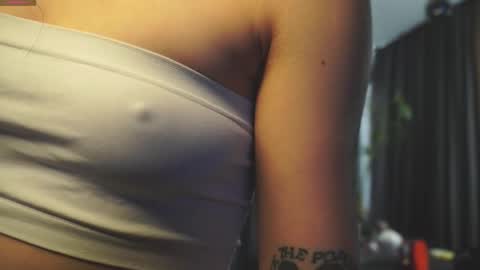 Snapshot of catolinanight chatting on November 16, 6:19 am catolinanight online show from November 16, 6:19 am