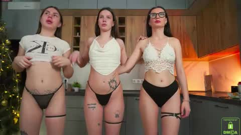 catolinanight online show from December 17, 7:36 am