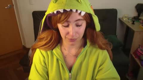 Snapshot of catsito chatting on October 24, 5:15 am im MIA -Independent Model MY OF is catsito3 online show from October 24, 5:15 am