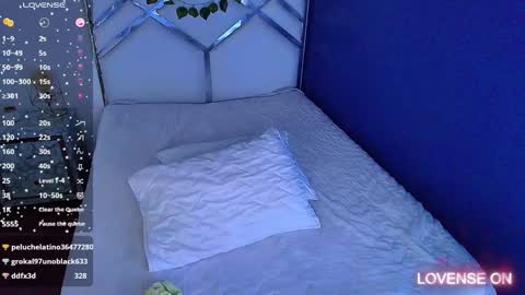 Snapshot of cattaleeyaa chatting on January 7, 2:53 am CATALEYA online show from January 7, 2:53 am