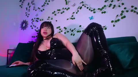 CATALEYA  online show from March 11, 2:54 am