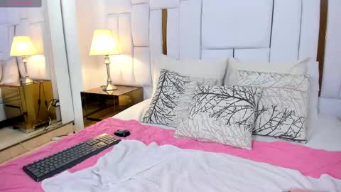 Snapshot of cattaleya_get chatting on March 1, 12:56 pm cattaleya_get online show from March 1, 12:56 pm