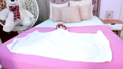 Snapshot of cattaleya_get chatting on March 3, 12:48 pm cattaleya_get online show from March 3, 12:48 pm