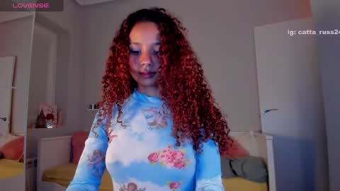 Snapshot of cattaleya_russ chatting on December 8, 11:35 am catta 3 online show from December 8, 11:35 am