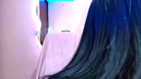 Snapshot of catte_jensen chatting on May 8, 3:56 am Cattleya online show from May 8, 3:56 am