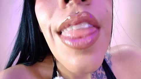 Snapshot of catte_jensen chatting on June 4, 5:35 am Cattleya online show from June 4, 5:35 am