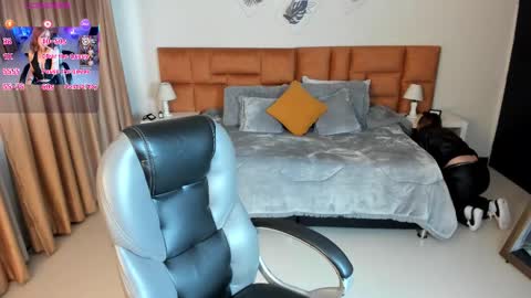 Snapshot of catti_brie_ chatting on October 28, 12:09 pm catti_brie_ online show from October 28, 12:09 pm