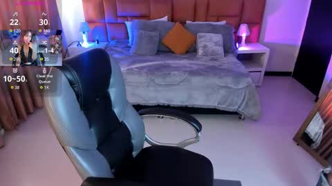 Snapshot of catti_brie_ chatting on November 11, 11:54 am catti_brie_ online show from November 11, 11:54 am