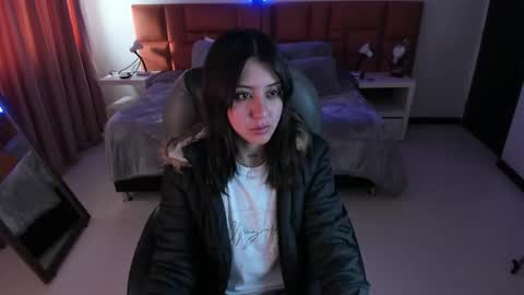 Snapshot of catti_brie_ chatting on November 29, 12:30 pm catti_brie_ online show from November 29, 12:30 pm