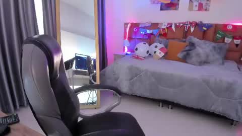 Snapshot of catti_brie_ chatting on July 3, 11:38 am catti_brie_ online show from July 3, 11:38 am