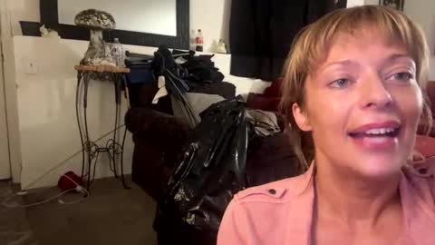 cattypants online show from May 20, 7:58 am