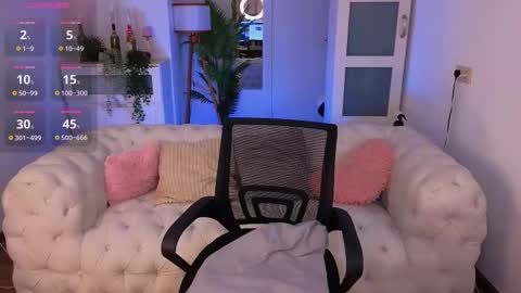 caty_cuddly online show from September 17, 6:26 am