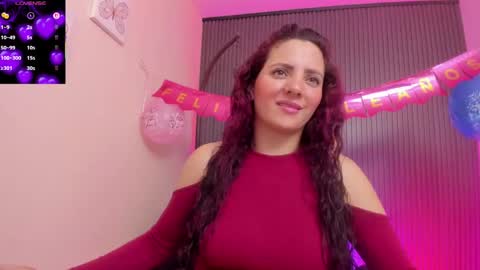Snapshot of caty_sex4u chatting on October 4, 7:17 am caty online show from October 4, 7:17 am