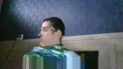 Im yours online show from December 3, 10:02 am