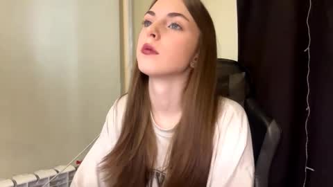 Polly online show from February 20, 9:21 am