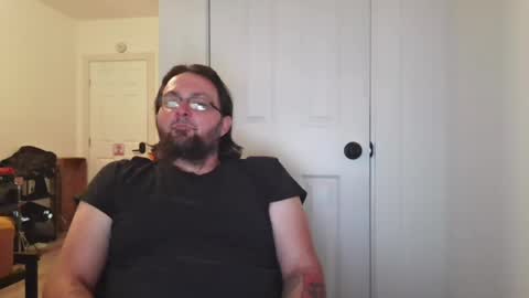 caz_corvidae online show from July 4, 12:06 am
