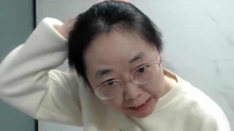 ANNYANNY online show from January 3, 2:40 pm