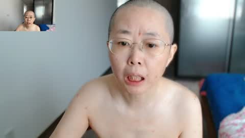 Snapshot of cbz112233 chatting on July 17, 7:37 am ANNYANNY online show from July 17, 7:37 am