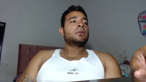 Snapshot of ccamilo_ chatting on May 12, 1:52 pm camilo online show from May 12, 1:52 pm