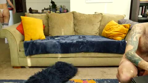 Snapshot of ccgreysweatpants chatting on January 27, 5:26 pm WHAT CAN YOU GET US TO DO online show from January 27, 5:26 pm