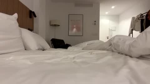 Snapshot of cclovefrench chatting on October 12, 1:15 am cclovefrench online show from October 12, 1:15 am