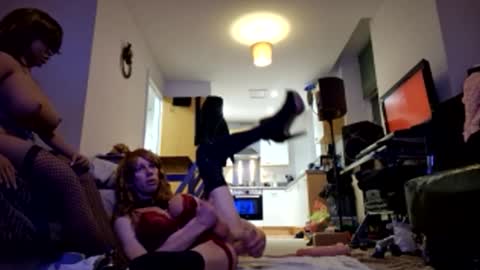 Cdleigh1984 online show from April 28, 1:26 am