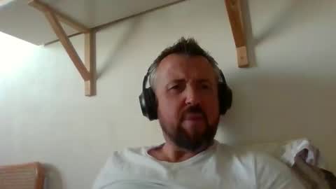 Snapshot of cebcool chatting on October 5, 9:51 am Sb online show from October 5, 9:51 am