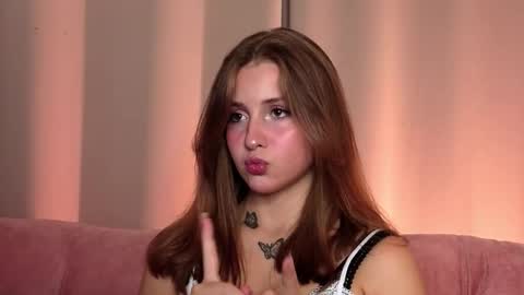 Lina  online show from September 24, 7:17 pm