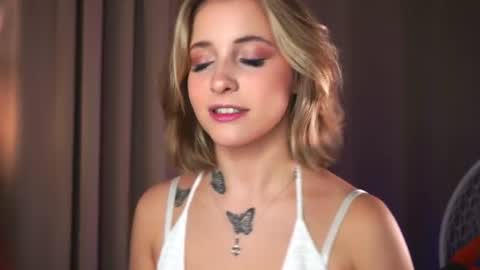 Lina  online show from June 24, 8:08 pm