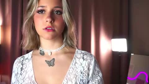 Lina  online show from July 12, 7:16 pm