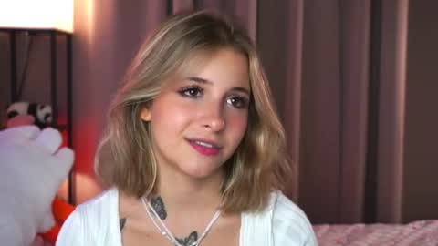 Lina  online show from July 23, 7:23 pm
