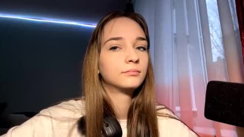 Snapshot of ceciliameusel chatting on November 14, 12:26 pm Lily online show from November 14, 12:26 pm