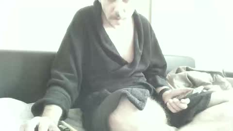 Snapshot of cedricodereims51 chatting on November 28, 10:29 am cedricodereims51 online show from November 28, 10:29 am