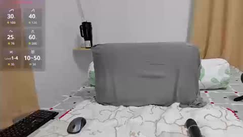 Snapshot of cee_chalynn chatting on December 18, 2:34 pm Cee Chalynn online show from December 18, 2:34 pm